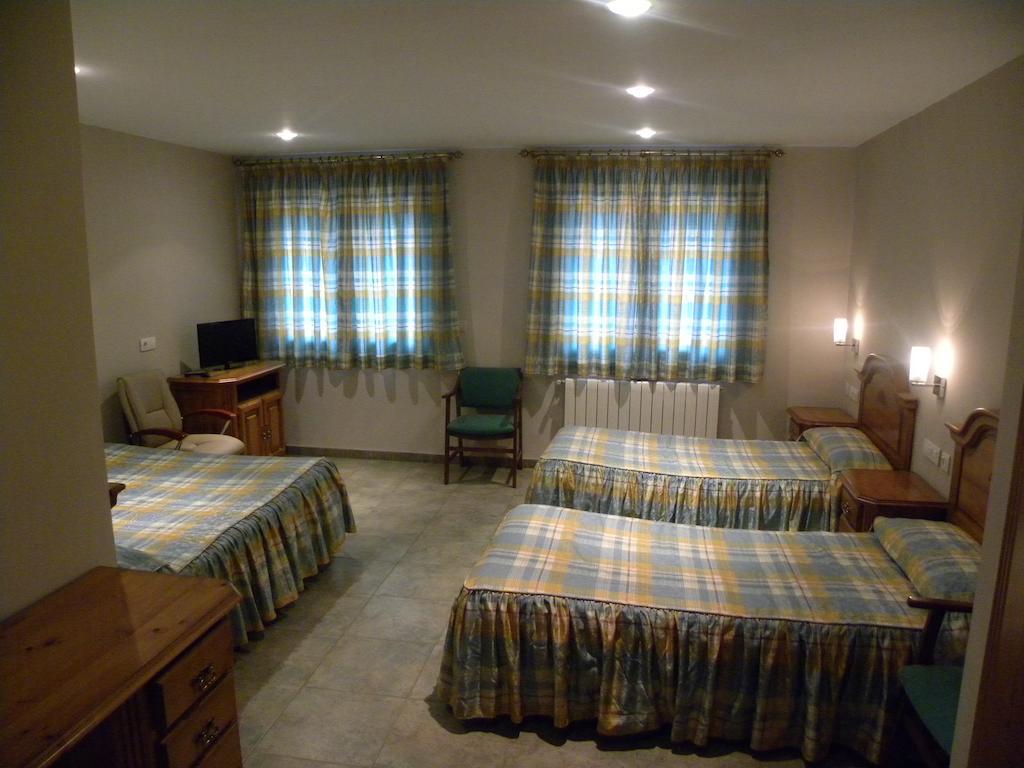 Hotel Duque De Calabria Manzanera Pokój zdjęcie