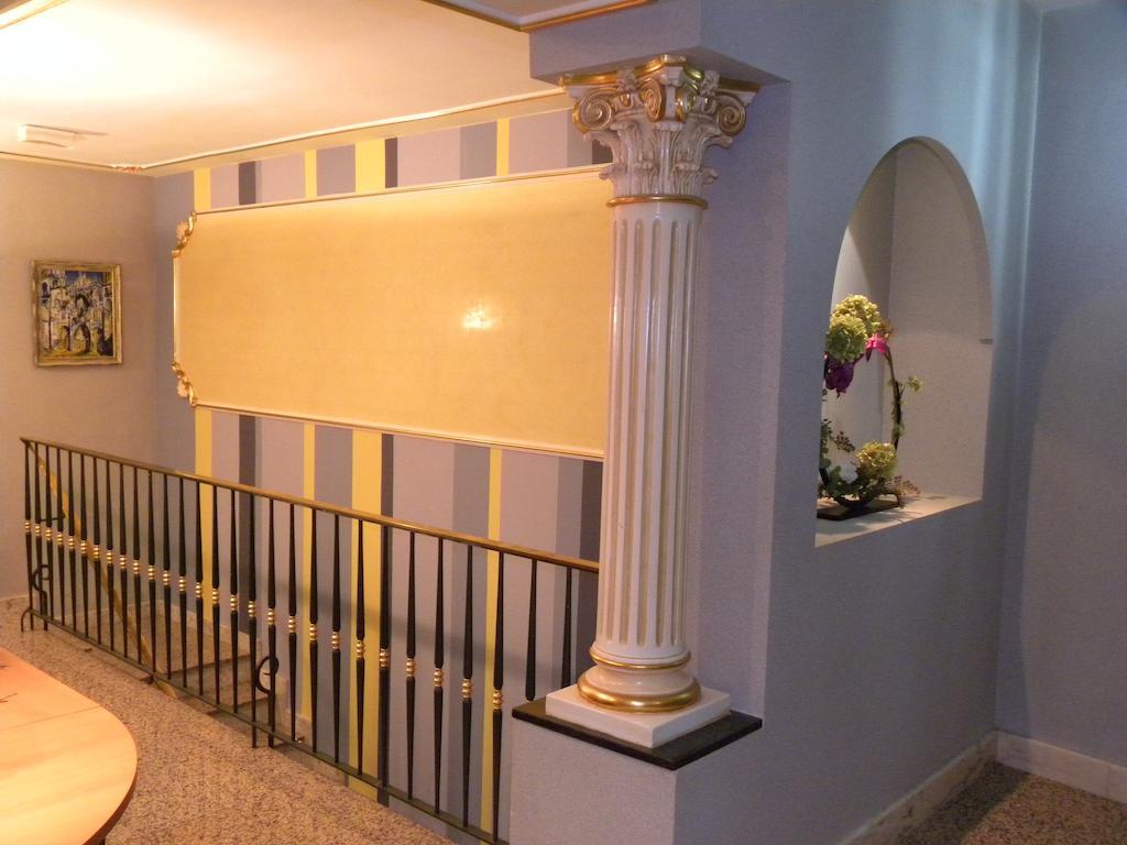 Hotel Duque De Calabria Manzanera Zewnętrze zdjęcie